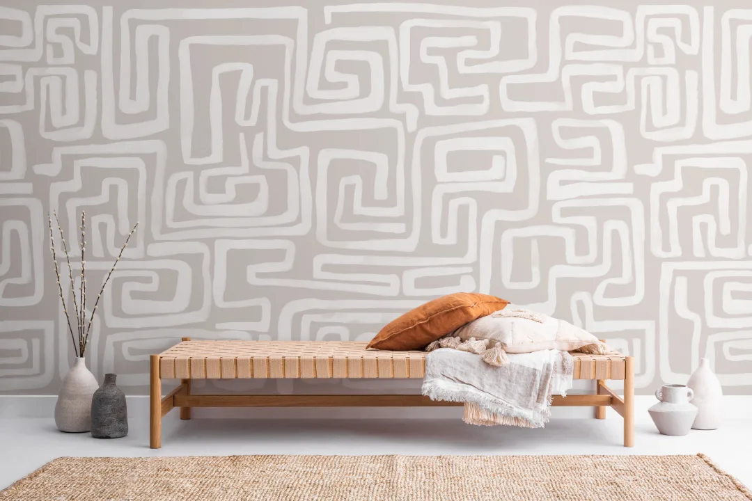 Mural de papel pintado a mano con motivo de laberinto en color beige
