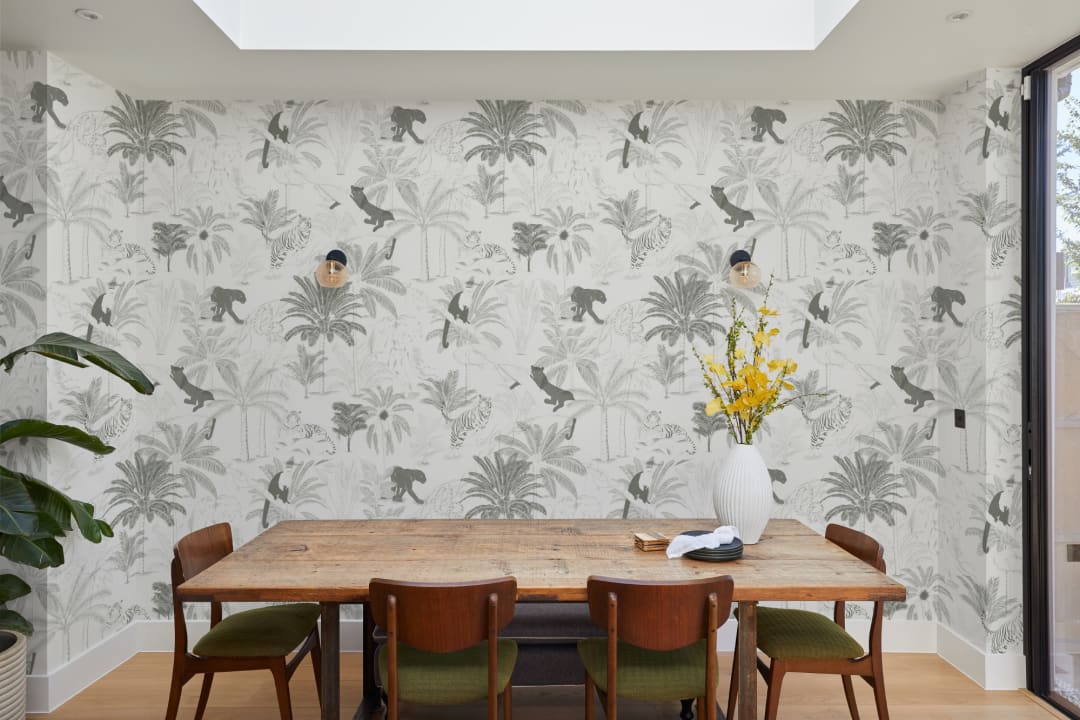 Sophisticated Minimal Jungle Animals Pattern Wallpaper Mural