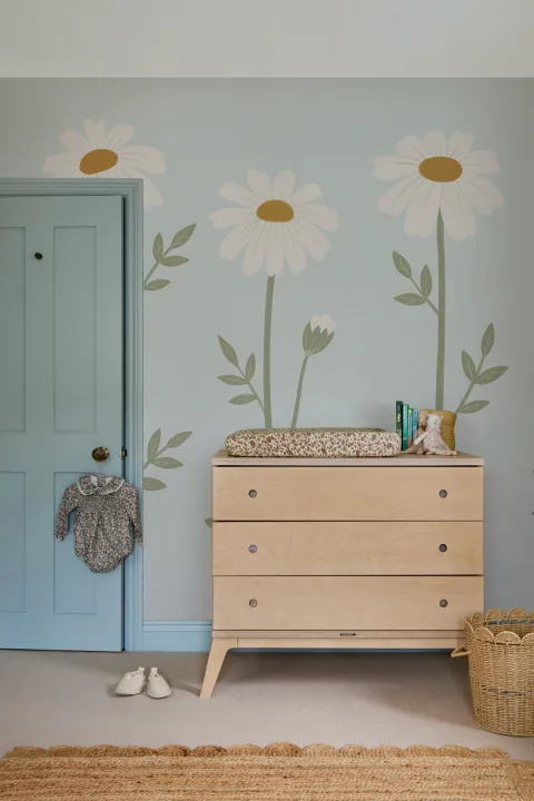 Soft Blue Daisy Floral Wall Mural for Calm Spaces