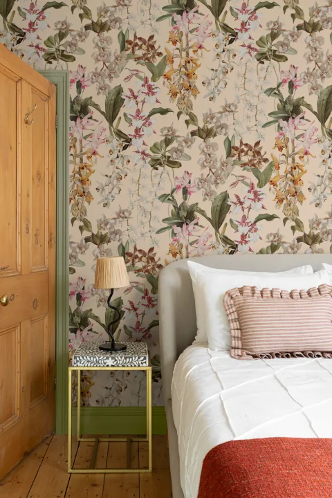 Beige Botanical Elegance Floral Mural For Serene Spaces