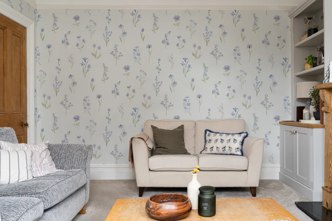 Fototapeta Soft Blue Floral Harmony do spokojnych wnętrz