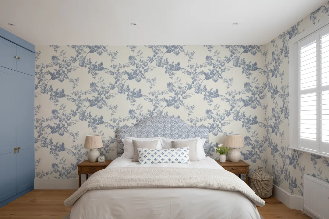 Blue Vintage Floral Elegance Pattern Wallpaper Mural