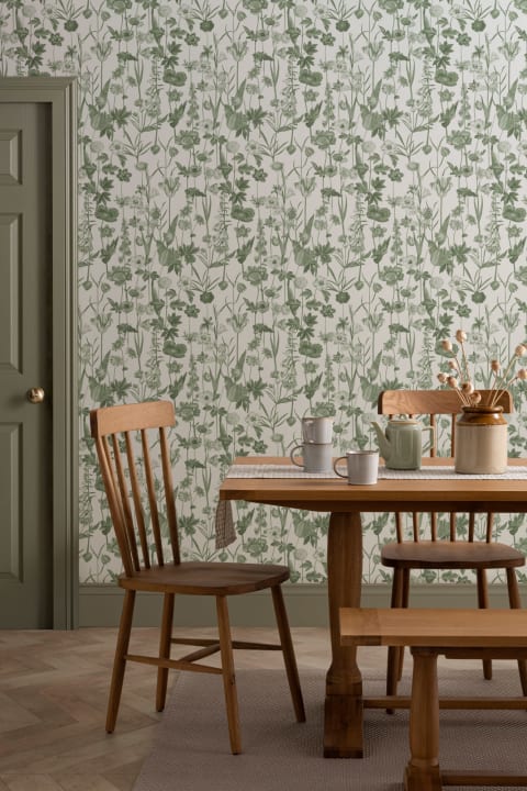 Hvit illustrert tapet med ville blomster