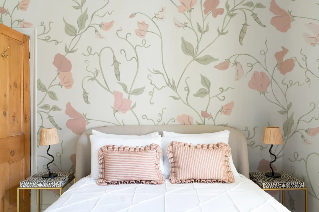 Pink Sweet Pea Floral & Vines Mural