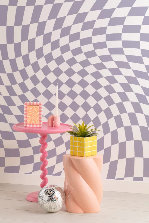 Mural Papel Pintado Lila y Blanco a Cuadros con Efecto Ondulado e Ilusión Óptica