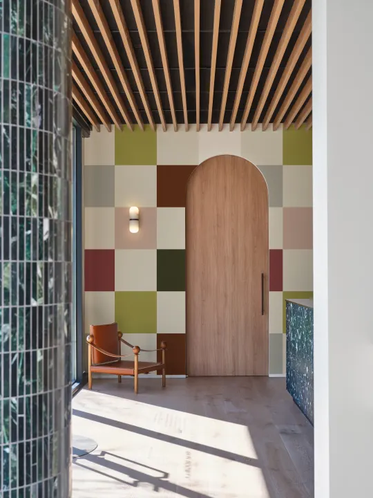 Flerfärgad retro geometrisk rutig modern mural-tapeter