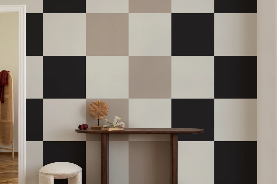 Carta da parati geometrica a scacchi beige
