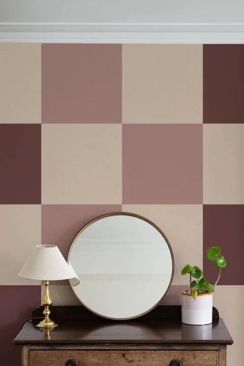 Murales de papel pintado retro con patrón de tablero de ajedrez rosa para dar un aire divertido