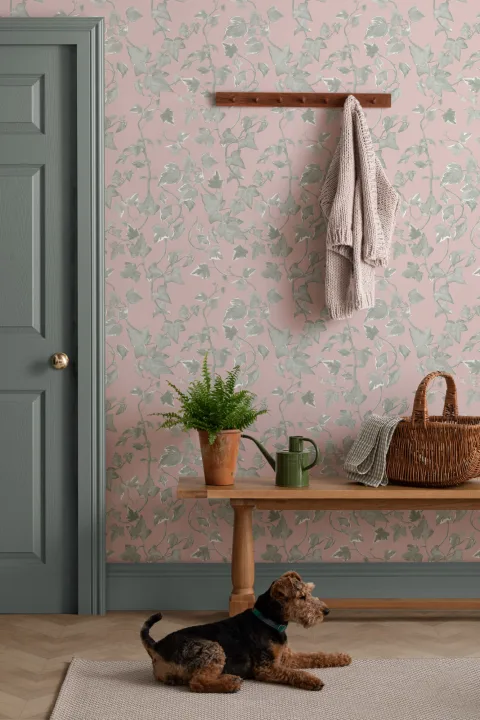 Pink Heritage Ivy Wallpaper