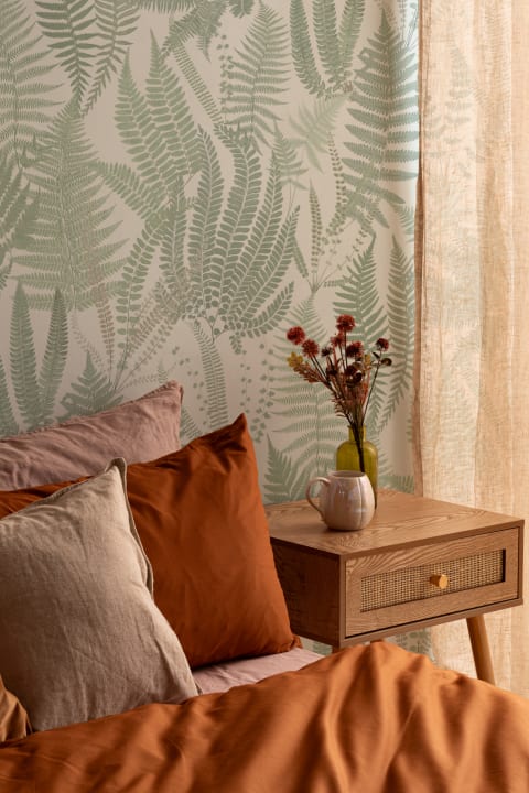 Green Vintage Fern Leaf Illustrations Repeat Pattern Wallpaper