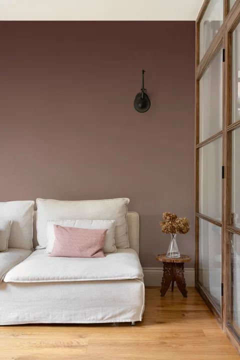 Papier peint panoramique dégradé ombré beige doux avec une atmosphère chaleureuse