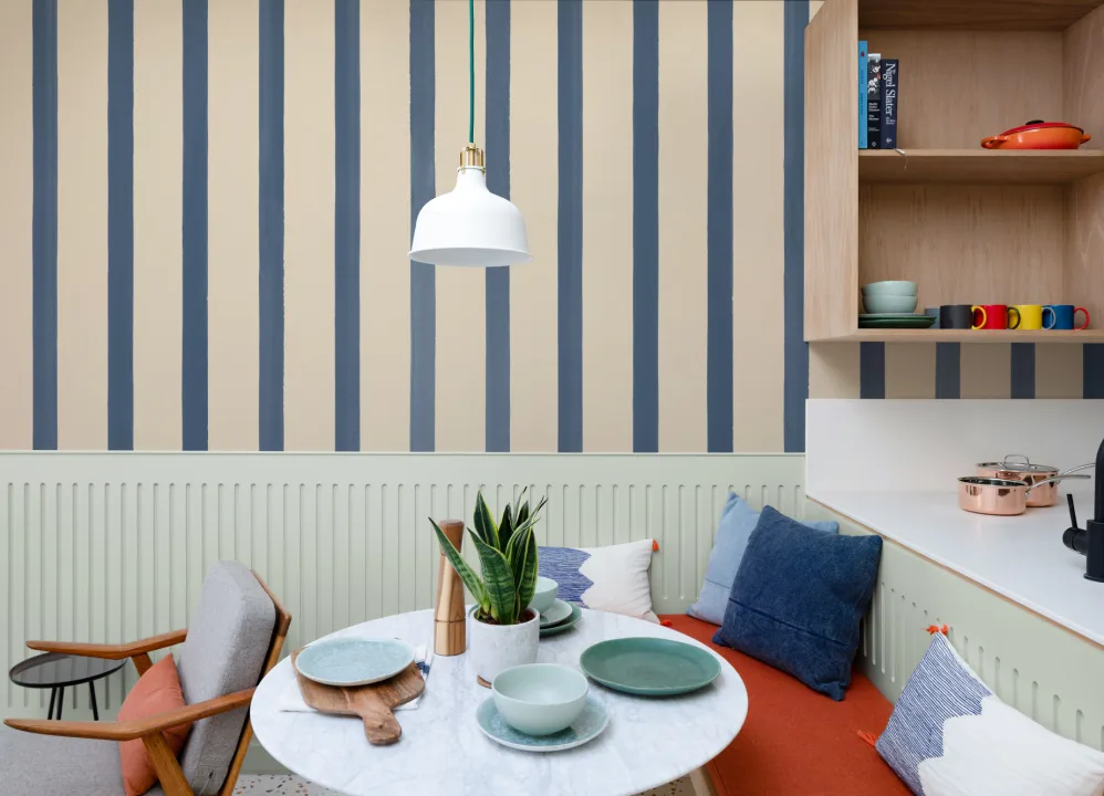 Elegante Mural de papel pintado de rayas azules
