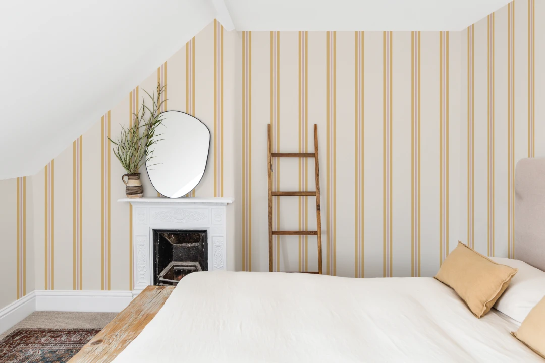 Yellow Contrast Pencil Stripes Wallpaper