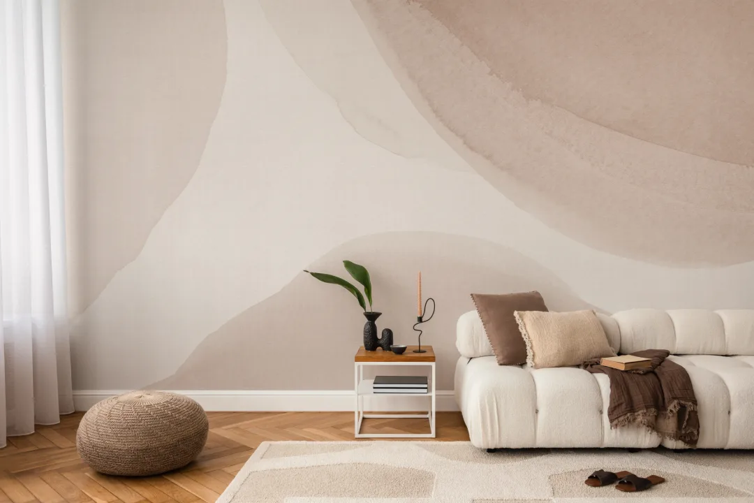 Beige lugnande akvarellformer abstrakt väggmålning