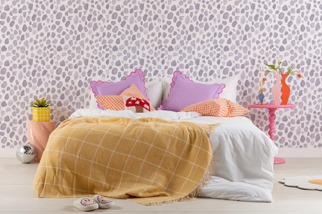 Lilac Watercolor Paint Spot Pattern Wallpaper Mural