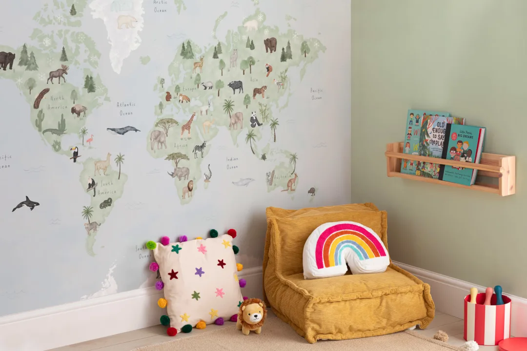 Mural Papel Pintado Mapamundi Infantil en Verde y Azul Acuarela