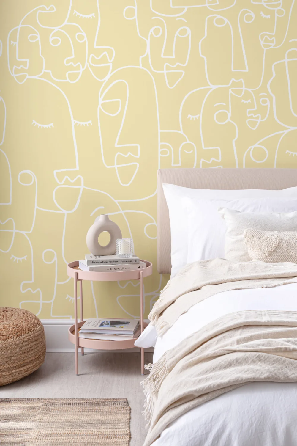 Mural de papel de parede com desenho de linhas de rosto amarelo grande