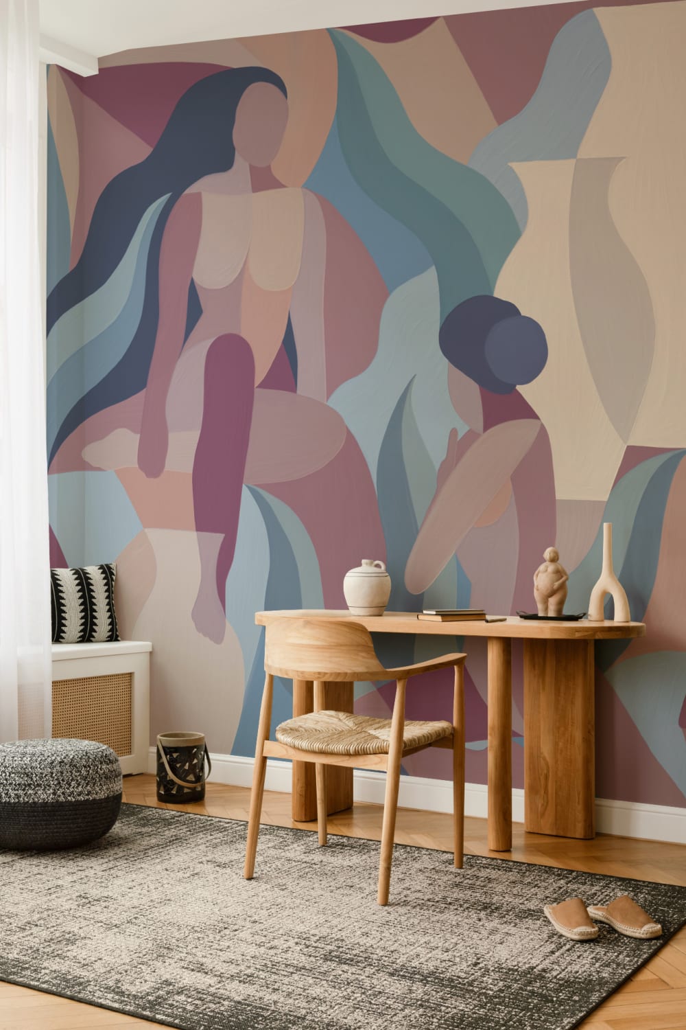 Mural de papel pintado a mano con formas femeninas en malva y azul