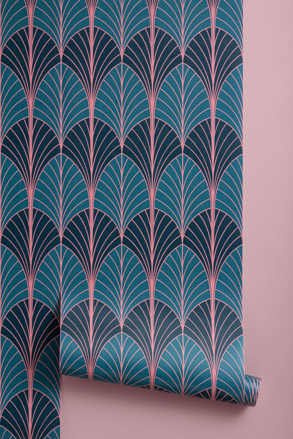 Blue Art Deco Palm Leaf Repeat Pattern Wallpaper