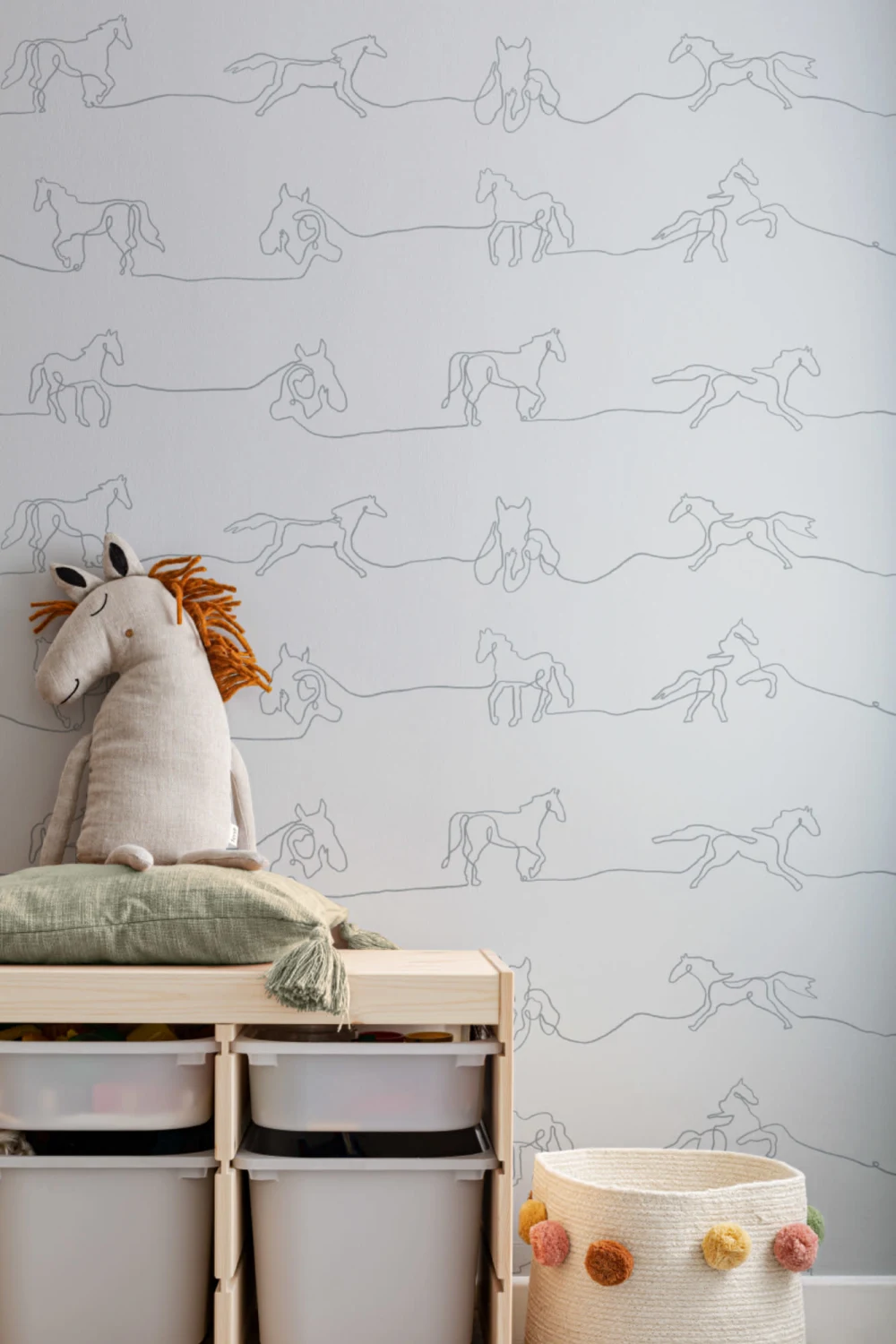 Papier Peint Panoramique Gris à Motif de Dessins de Chevaux Stylisés