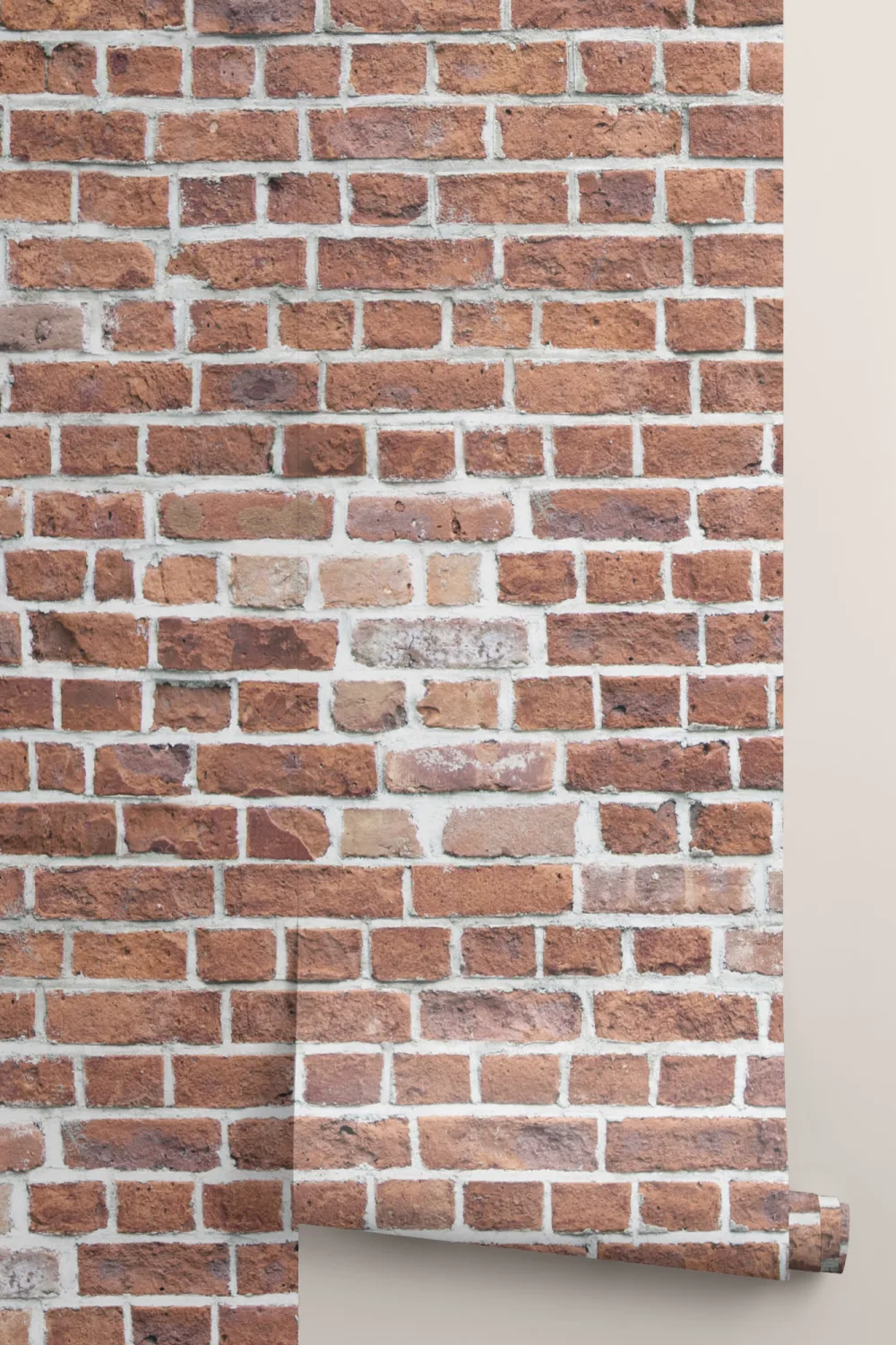 Verweerde rode bakstenen muurschildering
