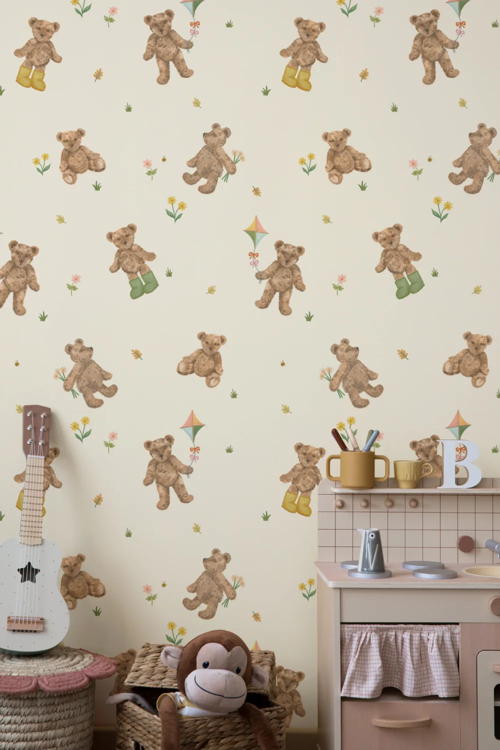 Papel pintado infantil con motivo de osito beige