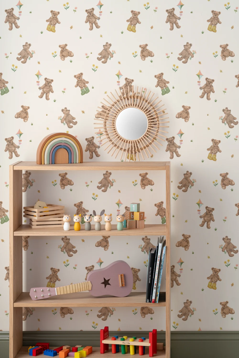Papel pintado infantil con motivo de osito beige
