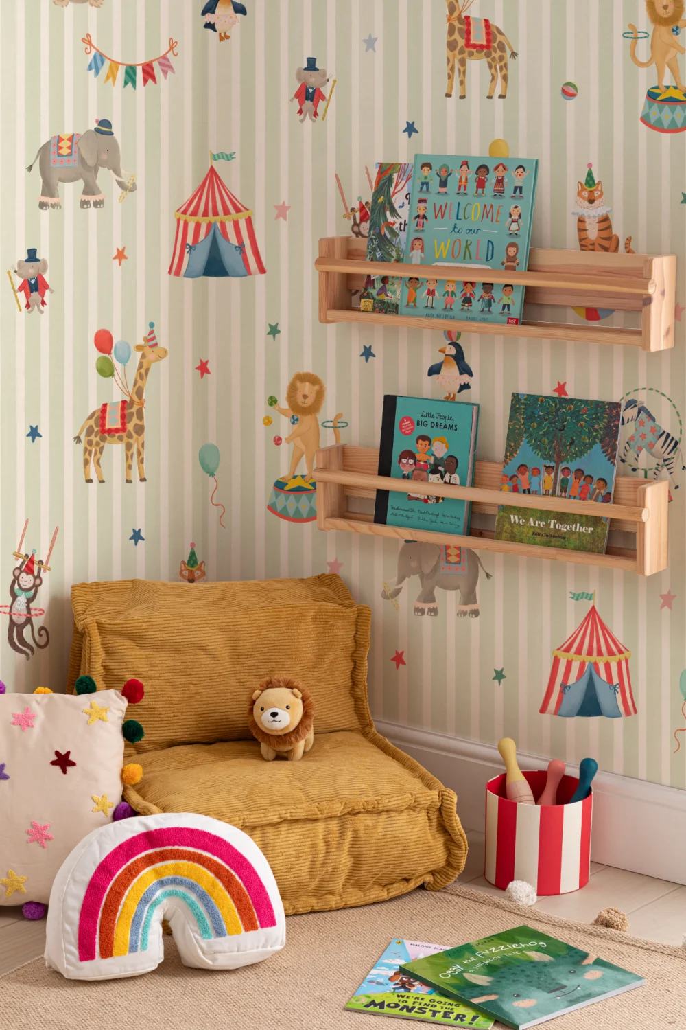 Kids Green Stripe Circus Animals Mural