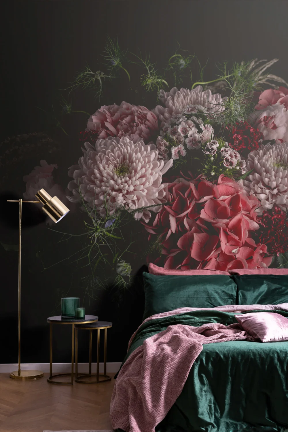 Papier Peint Panoramique Fleuri aux Pivoines Hortensias et Chrysanthèmes sur Fond Noir