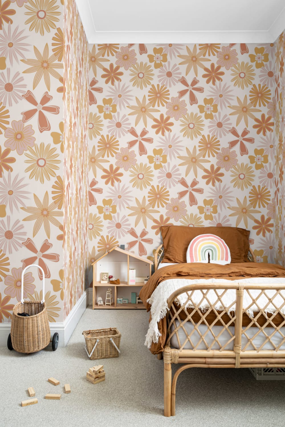 Papel Pintado Estilo Retro Naranja con Motivo Floral de los Años 70