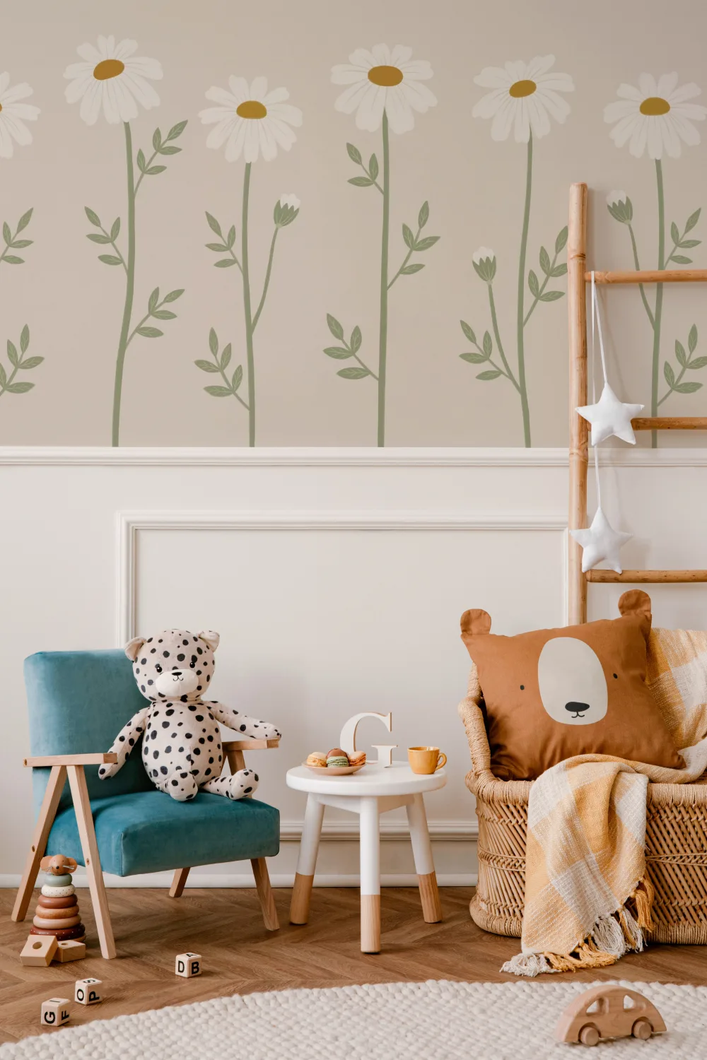 Mural de Parede Floral com Margaridas Botânicas Bege para Elegância