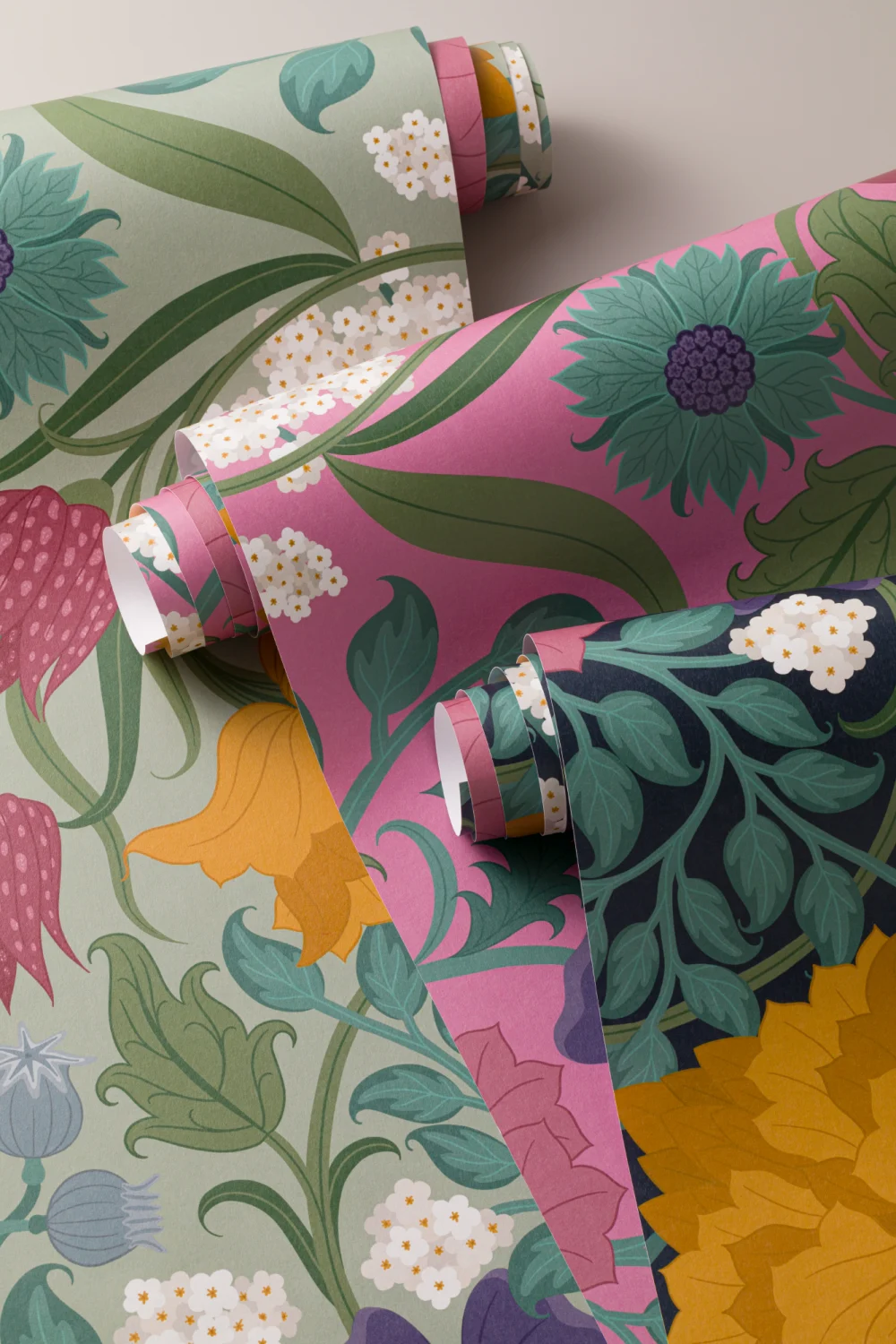 Vintage kleurrijk donker bloemenpatroon behang