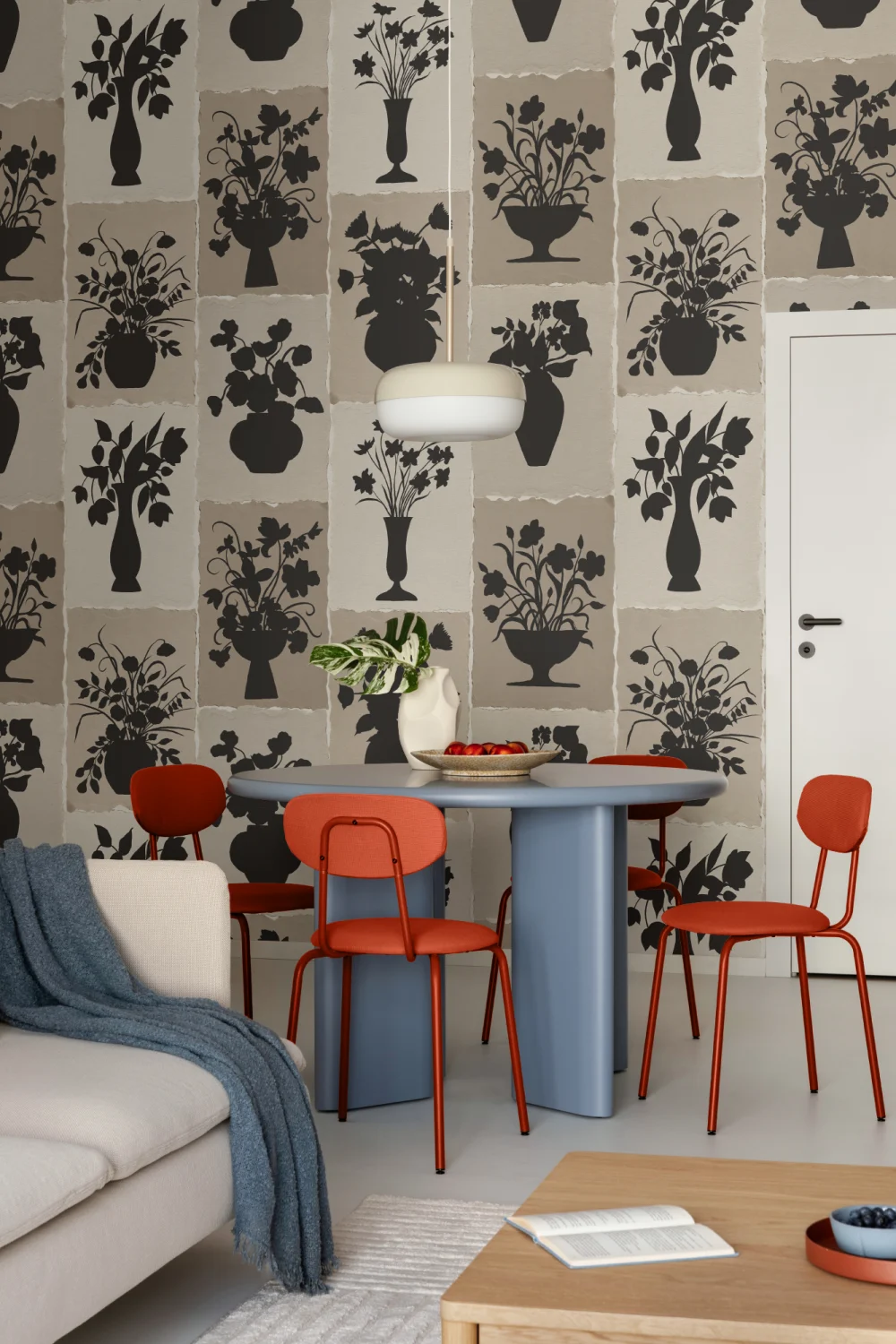 Murale Beige cu Siluetă Florală și Farmec Clasic