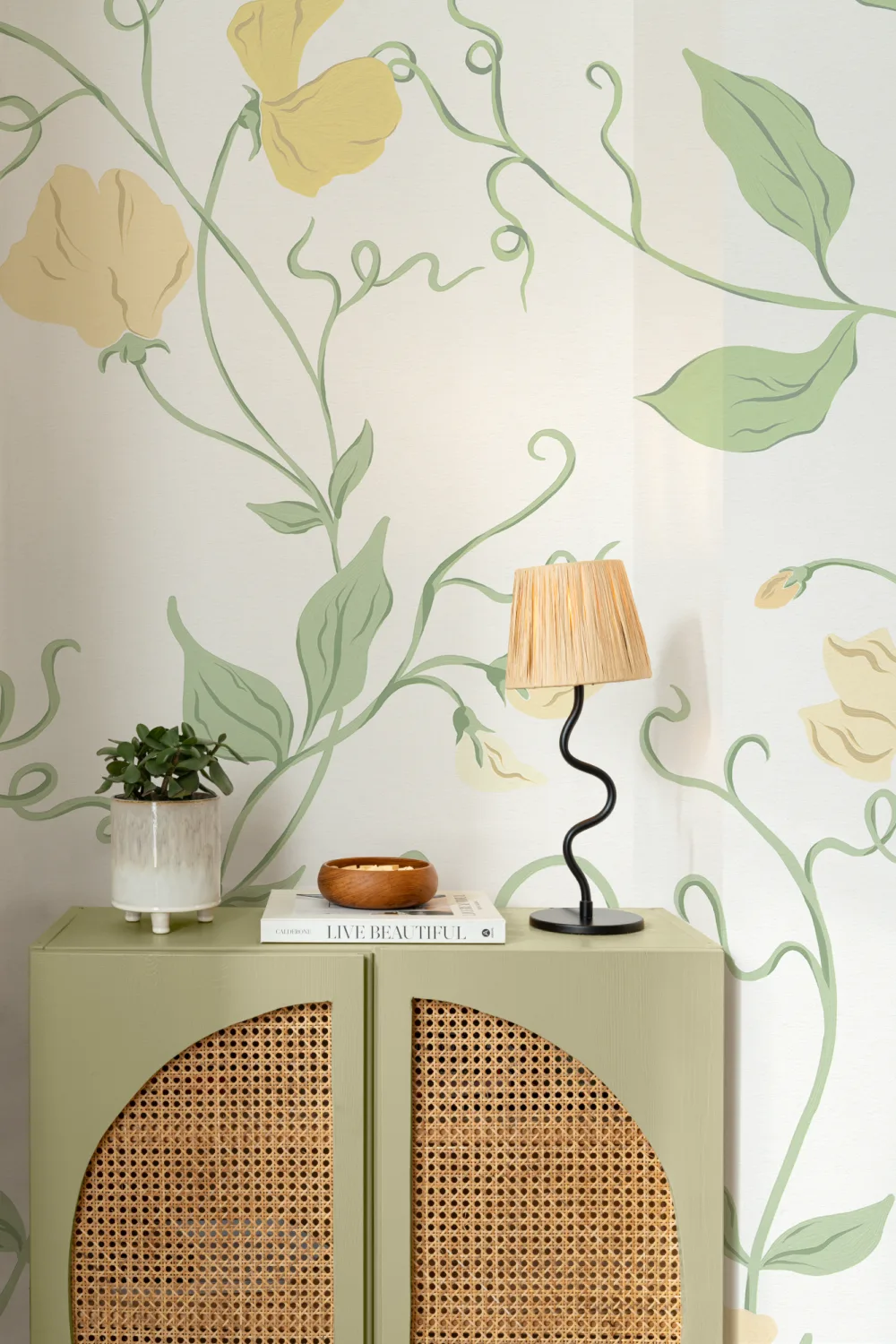 Gul Sweet Pea Floral & Vines Mural-tapeter