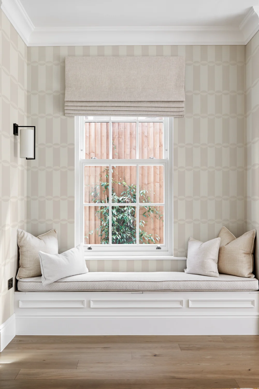 Rørformet beige geometrisk stribet moderne mønster fototapet