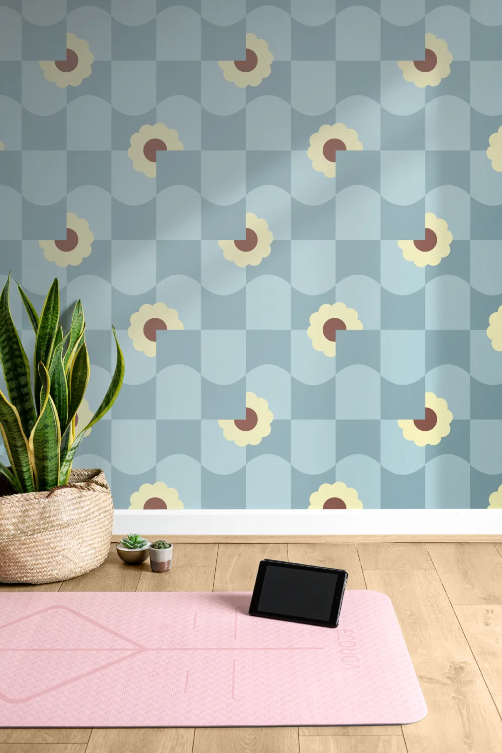 Elizabeth Olwen Petal Pop Blue Wallpaper