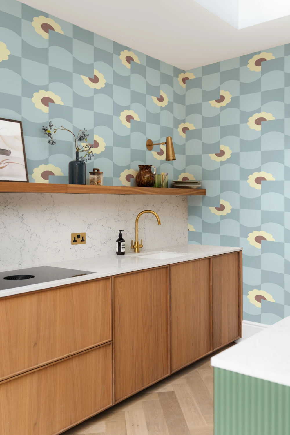 Elizabeth Olwen Petal Pop Blue Wallpaper