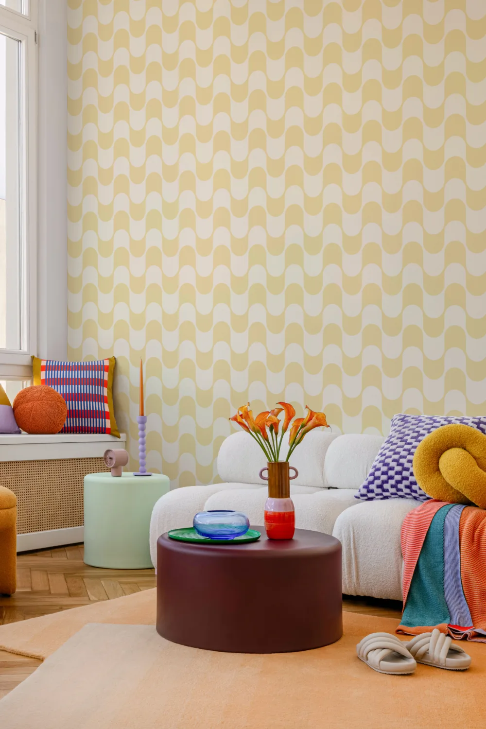 Yellow Retro Wavy Striped Wallpaper