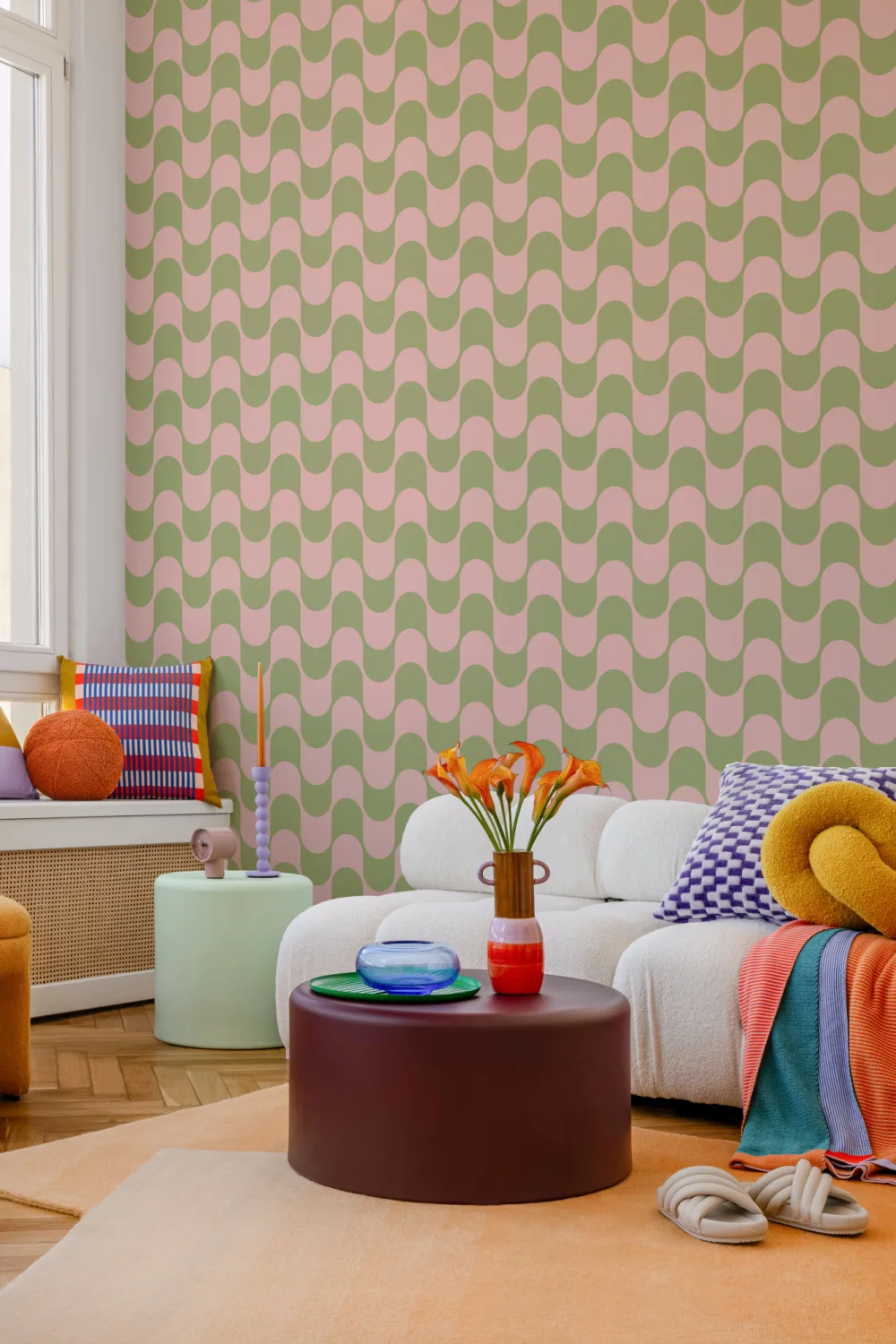 Pink & Green Retro Wavy Striped Wallpaper