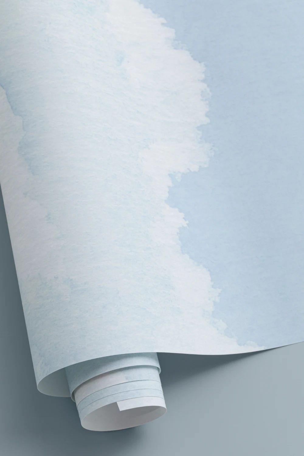 Lichtblauwe bewolkte hemel aquarel muurschildering