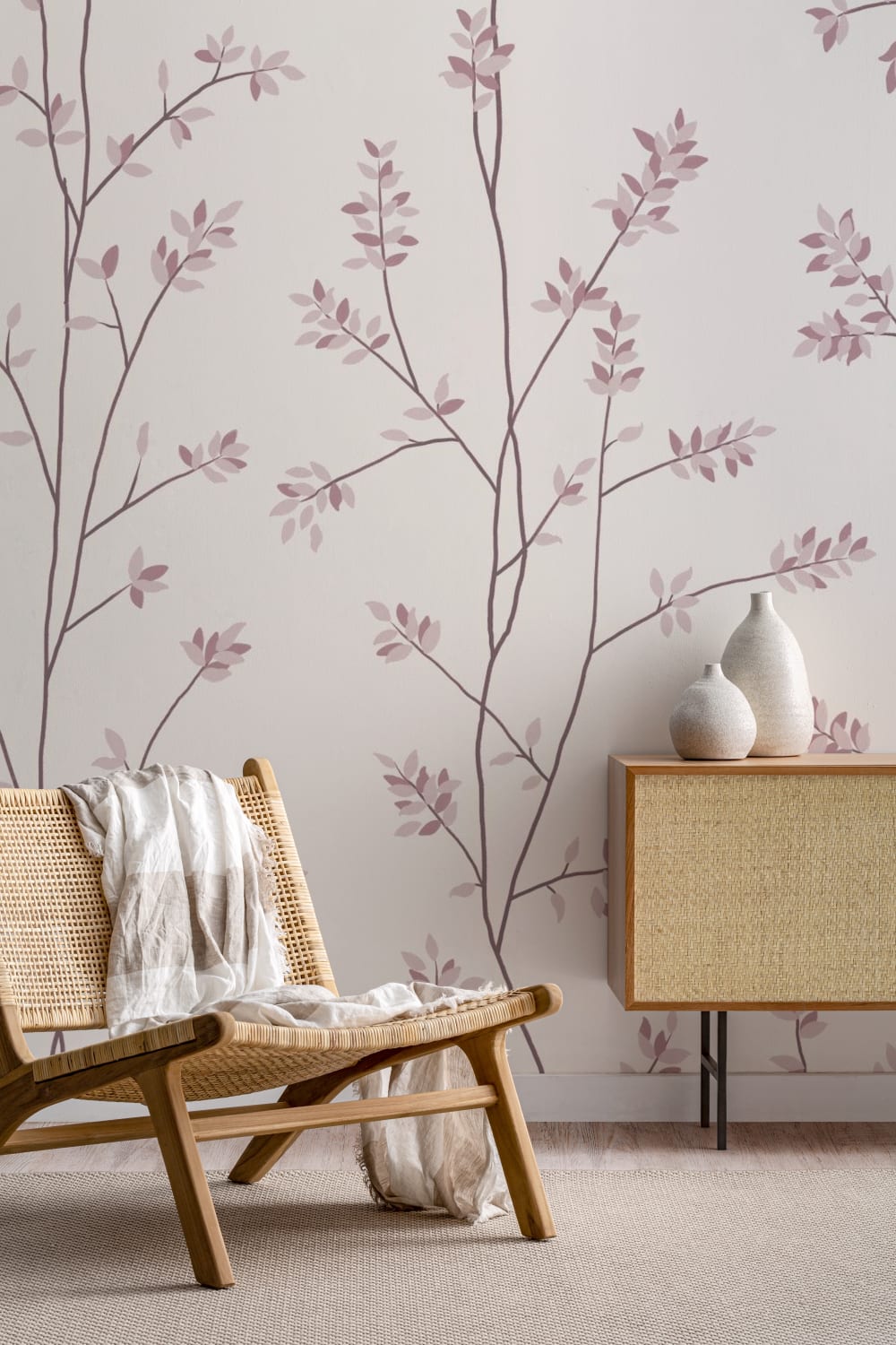 Zachtroze botanische charme muurschildering voor serene ruimtes