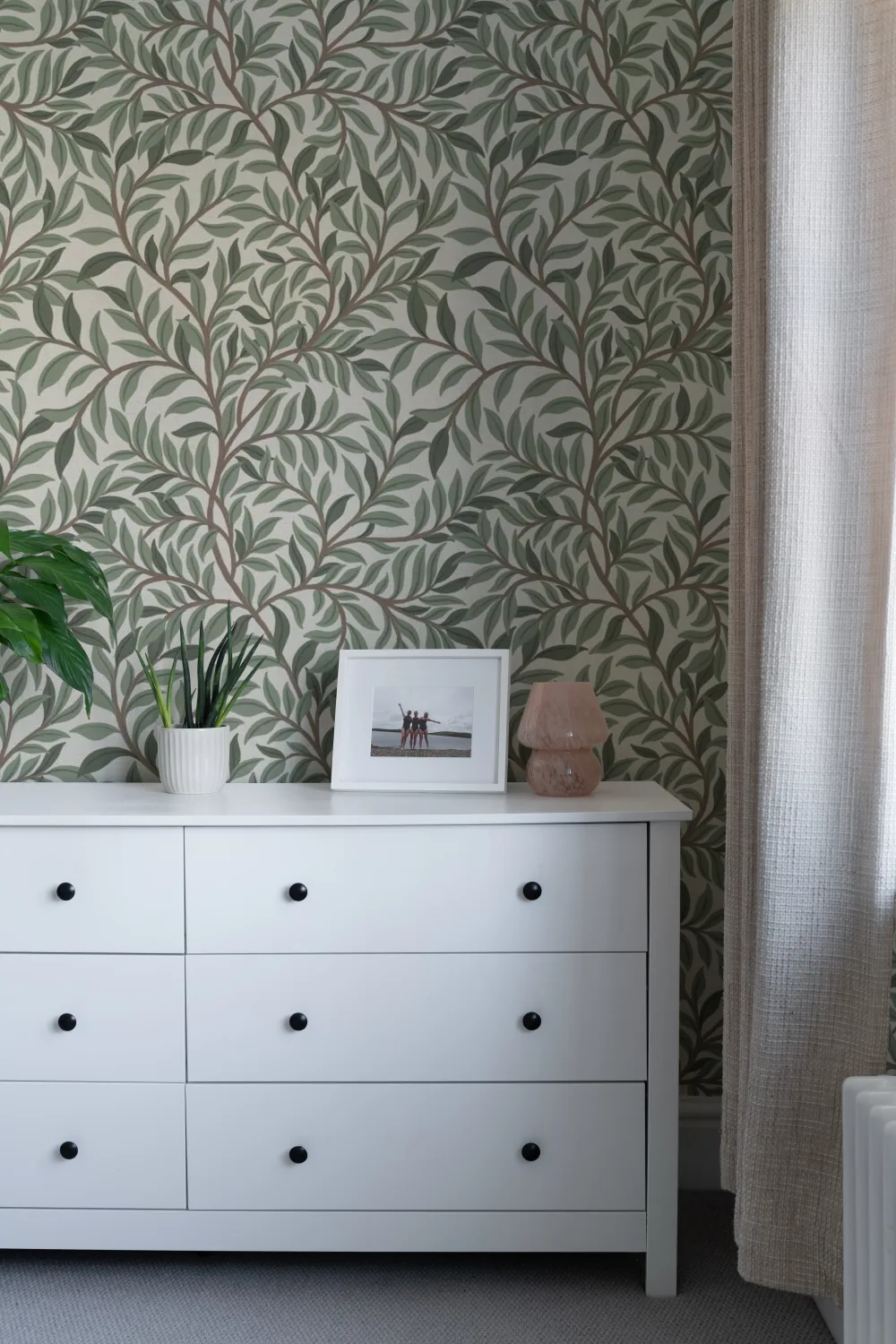 Sage Botanical Leaf Pattern Green Wallpaper Mural