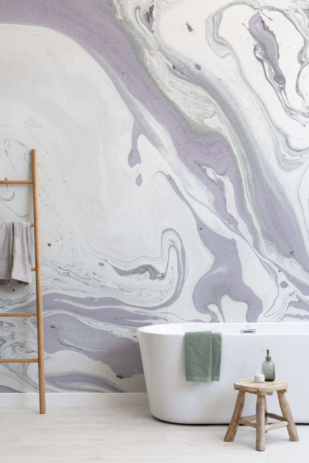 Fioletowo-biała marmurkowa tapeta ścienna