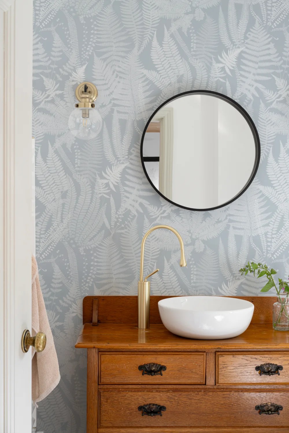 Light Blue Vintage Fern Illustrations Repeat Pattern Wallpaper