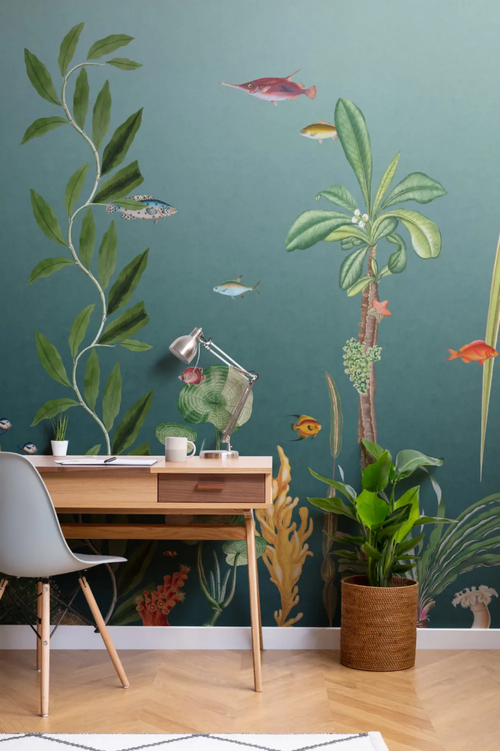 Mural subacuático de peces cerceta y algas marinas