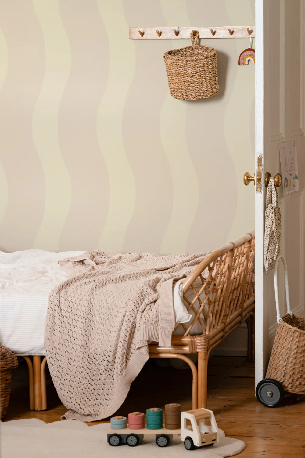 Wavy Neutral Stripes Repeat Pattern Wallpaper
