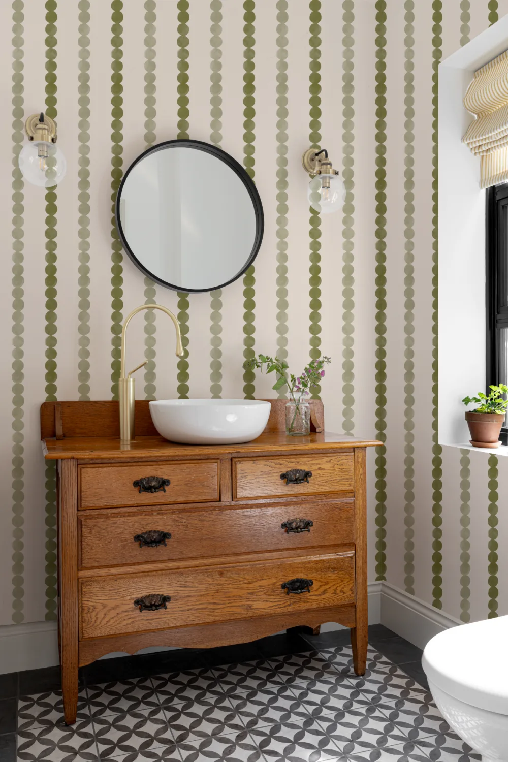 Green Retro Striped Pattern Wallpaper Mural