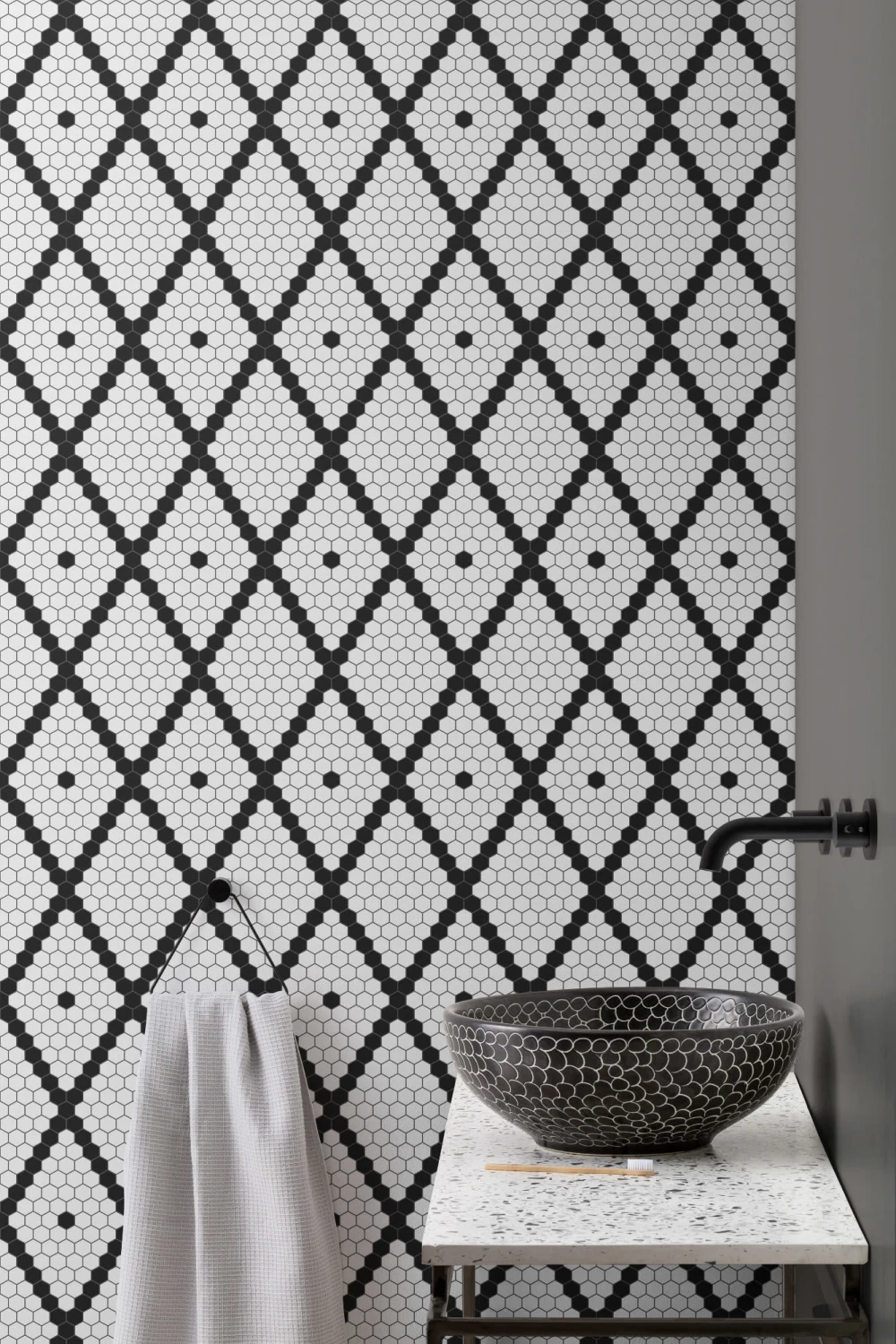 Papel Pintado Efecto Azulejo a Rombos Blancos y Negros