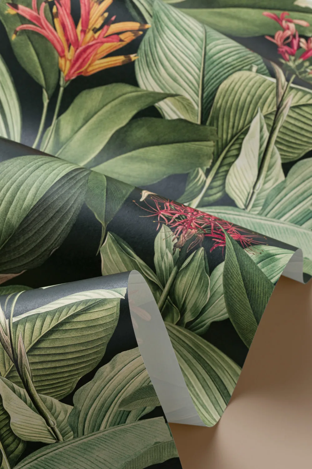 Green Chic Vintage Tropical Repeat Pattern Wallpaper