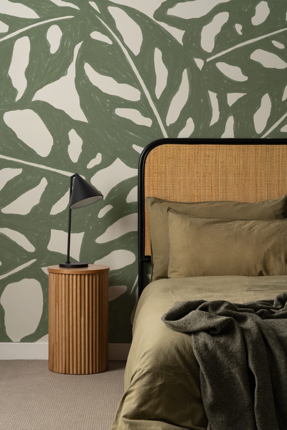 Green Repeat Pattern Monstera Leaf Wallpaper Mural